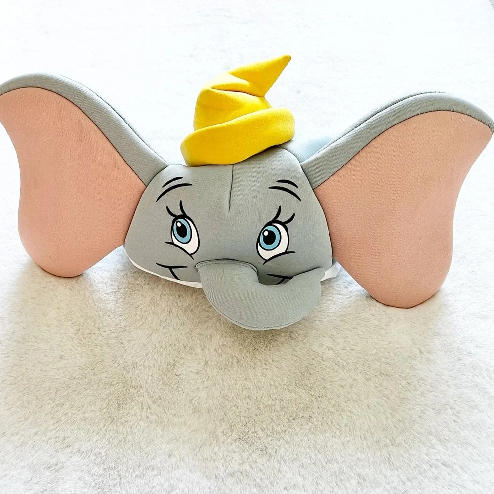 DUMBO YOUTH HAT NWT DISNEY PARKS NOVELTY FUN